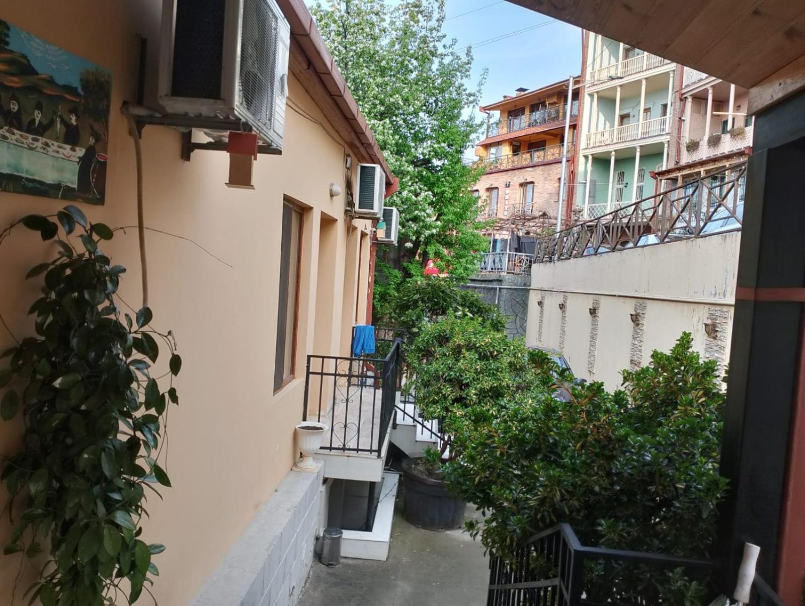 Two Lions Hotel Tbilisi Exterior photo