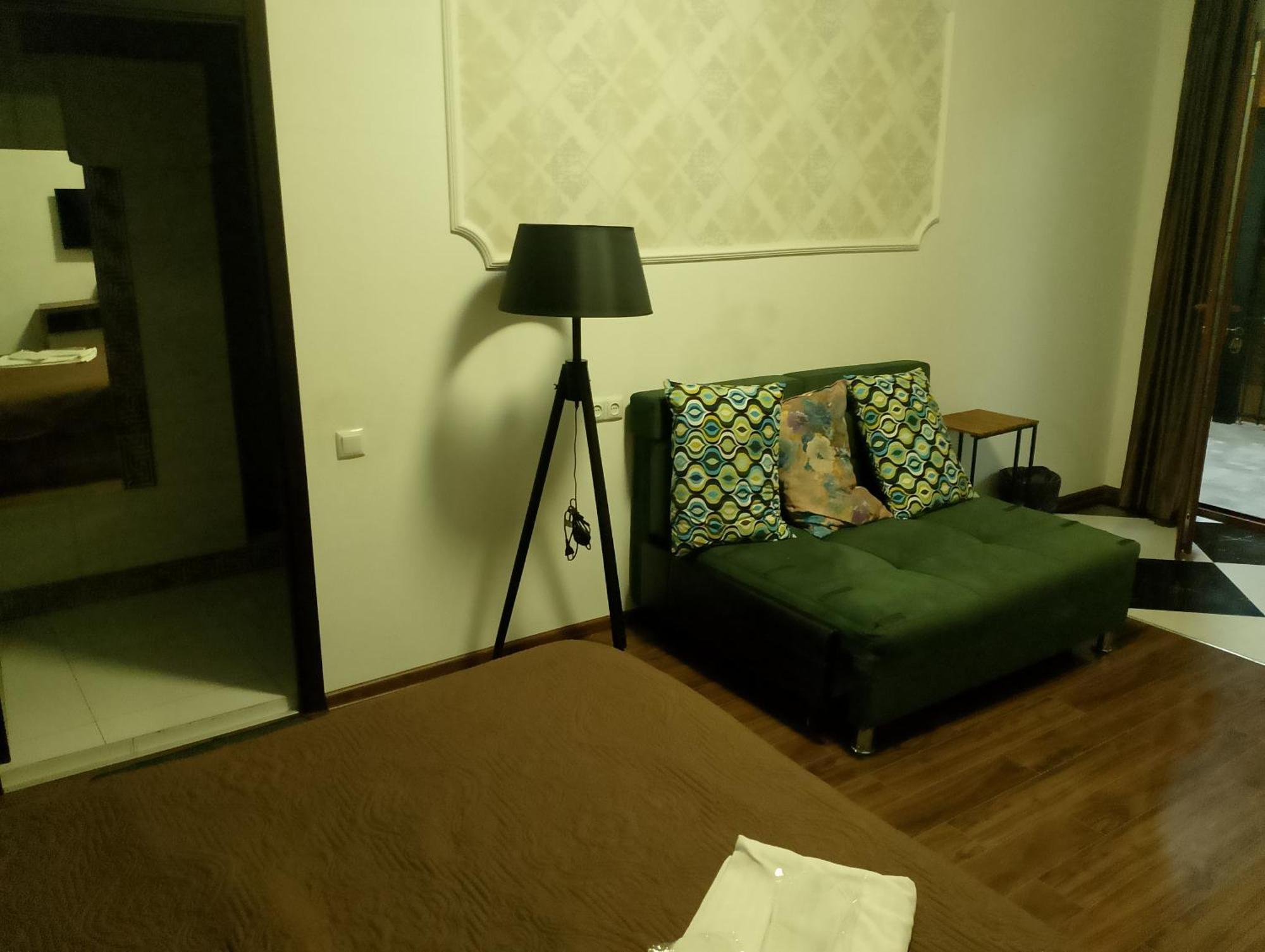 Two Lions Hotel Tbilisi Exterior photo